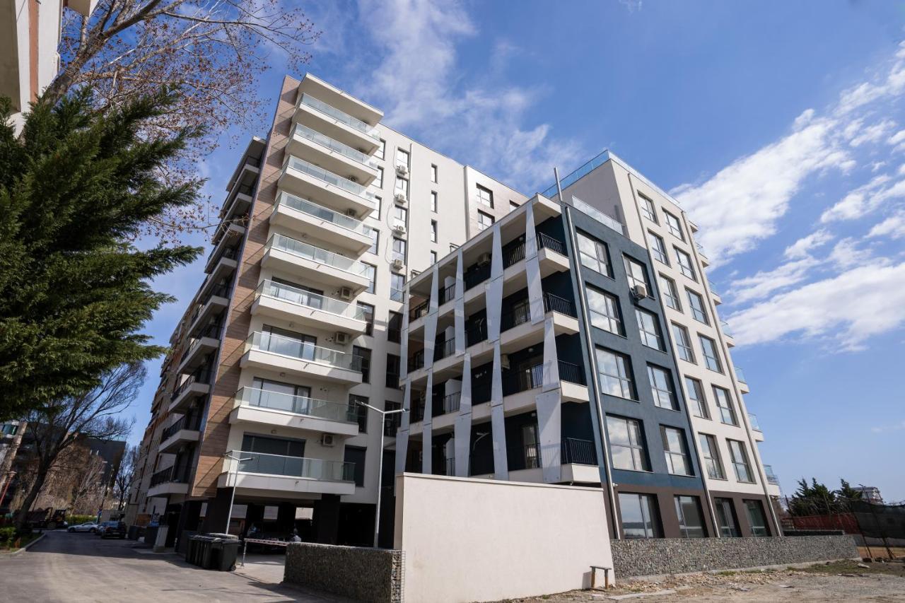 Velier Holiday Apartments Mamaia Eksteriør billede