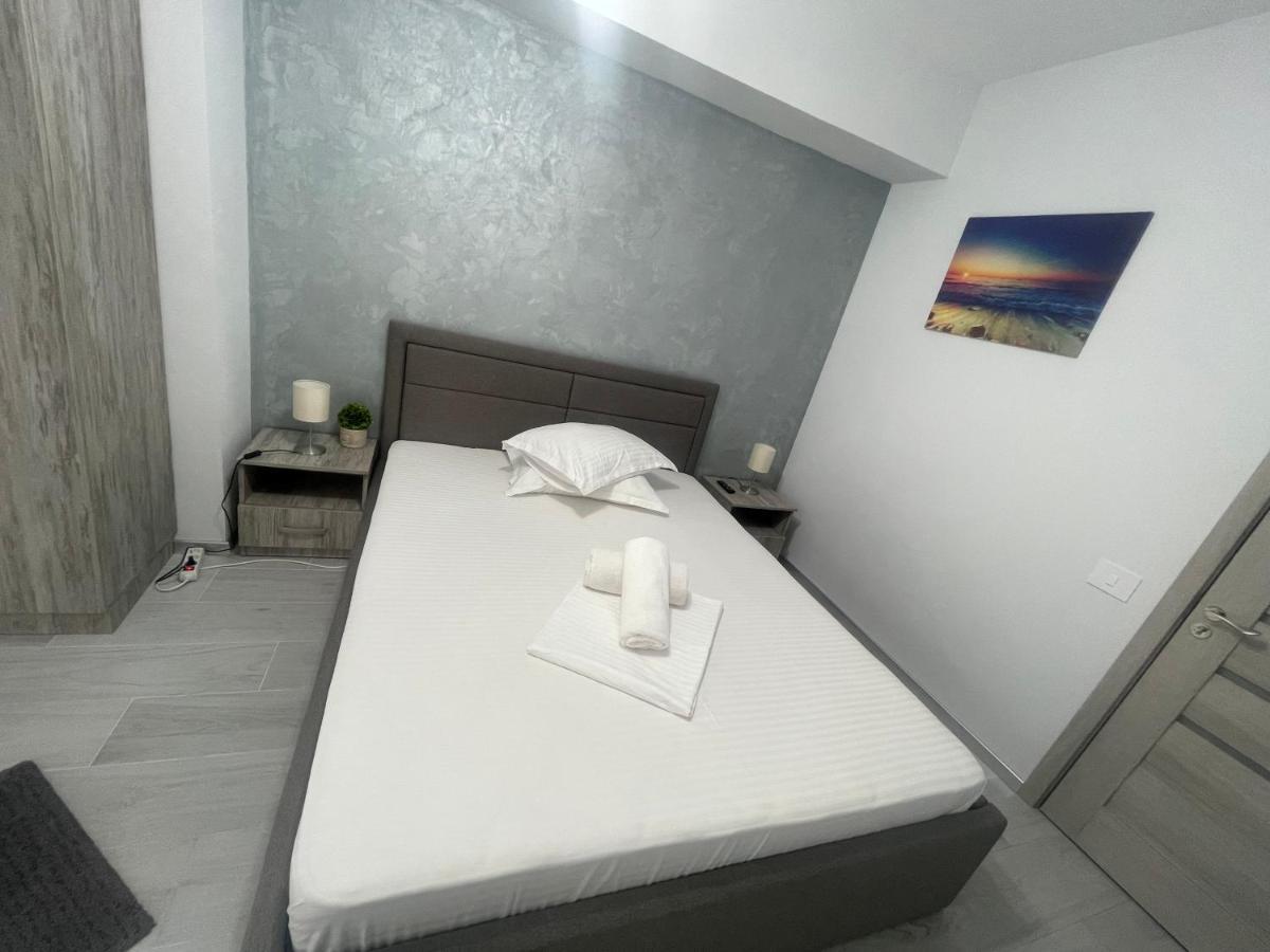Velier Holiday Apartments Mamaia Eksteriør billede