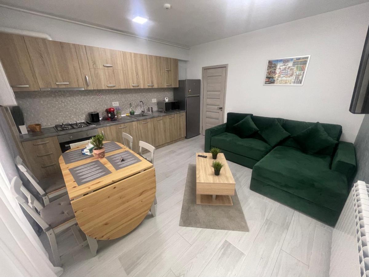 Velier Holiday Apartments Mamaia Eksteriør billede