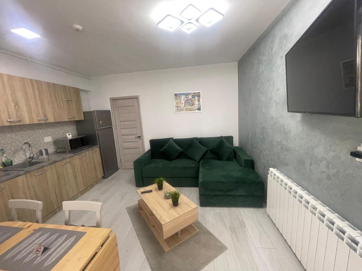 Velier Holiday Apartments Mamaia Eksteriør billede