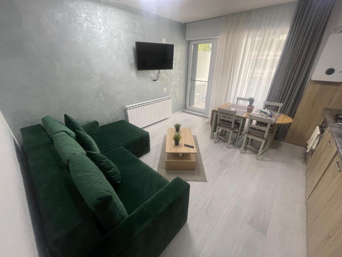 Velier Holiday Apartments Mamaia Eksteriør billede